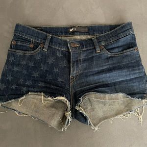 Levi Cutoff shorts